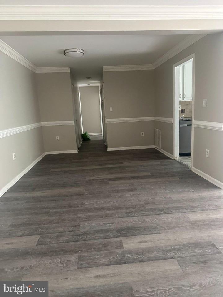 5608 Bismach Dr #102 - Photo 3 of 12