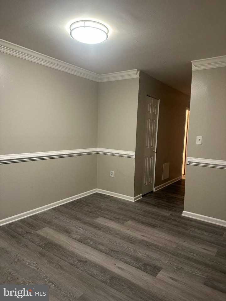 5608 Bismach Dr #102 - Photo 4 of 12