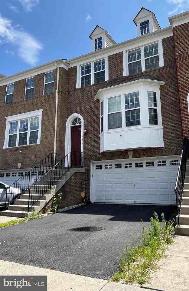 6222 Summit Point Ct - Photo 3 of 3
