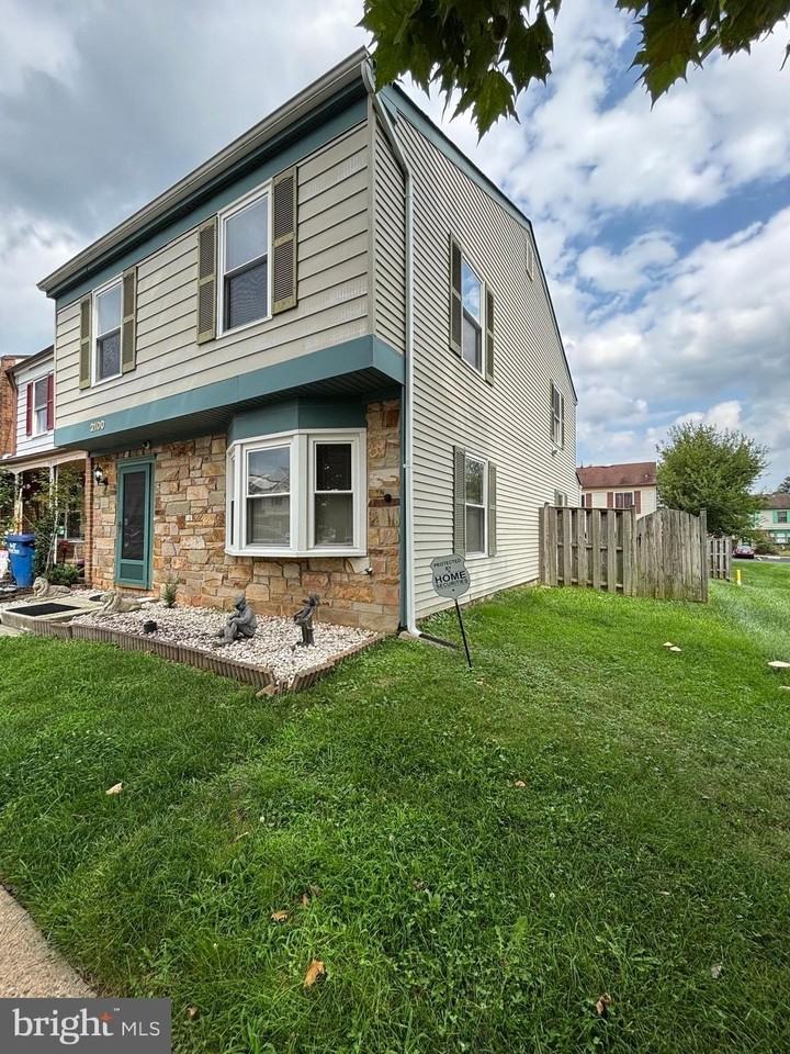 2100 Mager Dr - Photo 4 of 21
