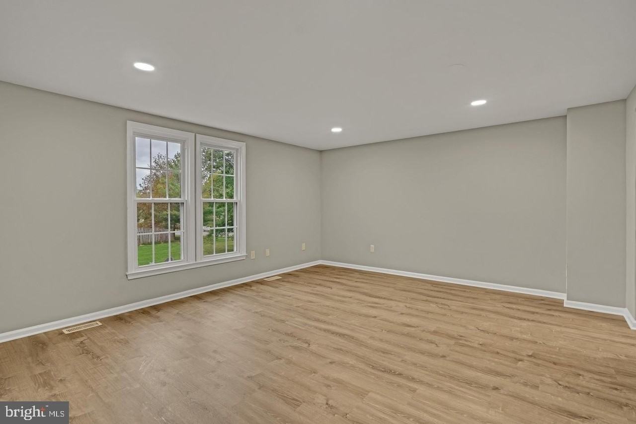 14365 Watery Mountain Ct - Photo 6 of 28