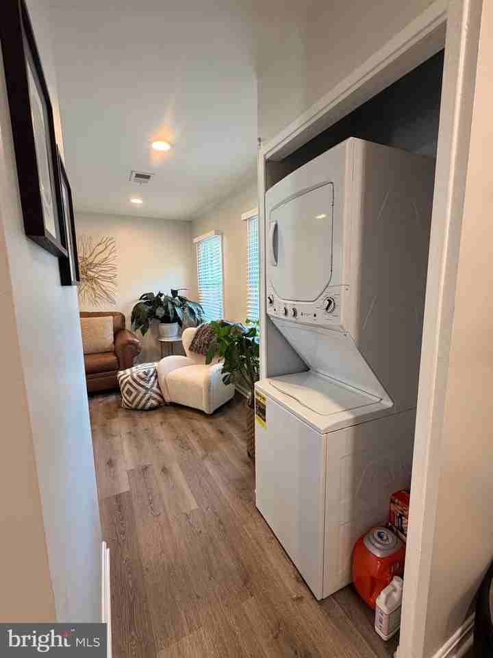 7735 Matisse Way - Photo 4 of 5