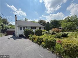 featured image of 7021 Hickory Hill Rd