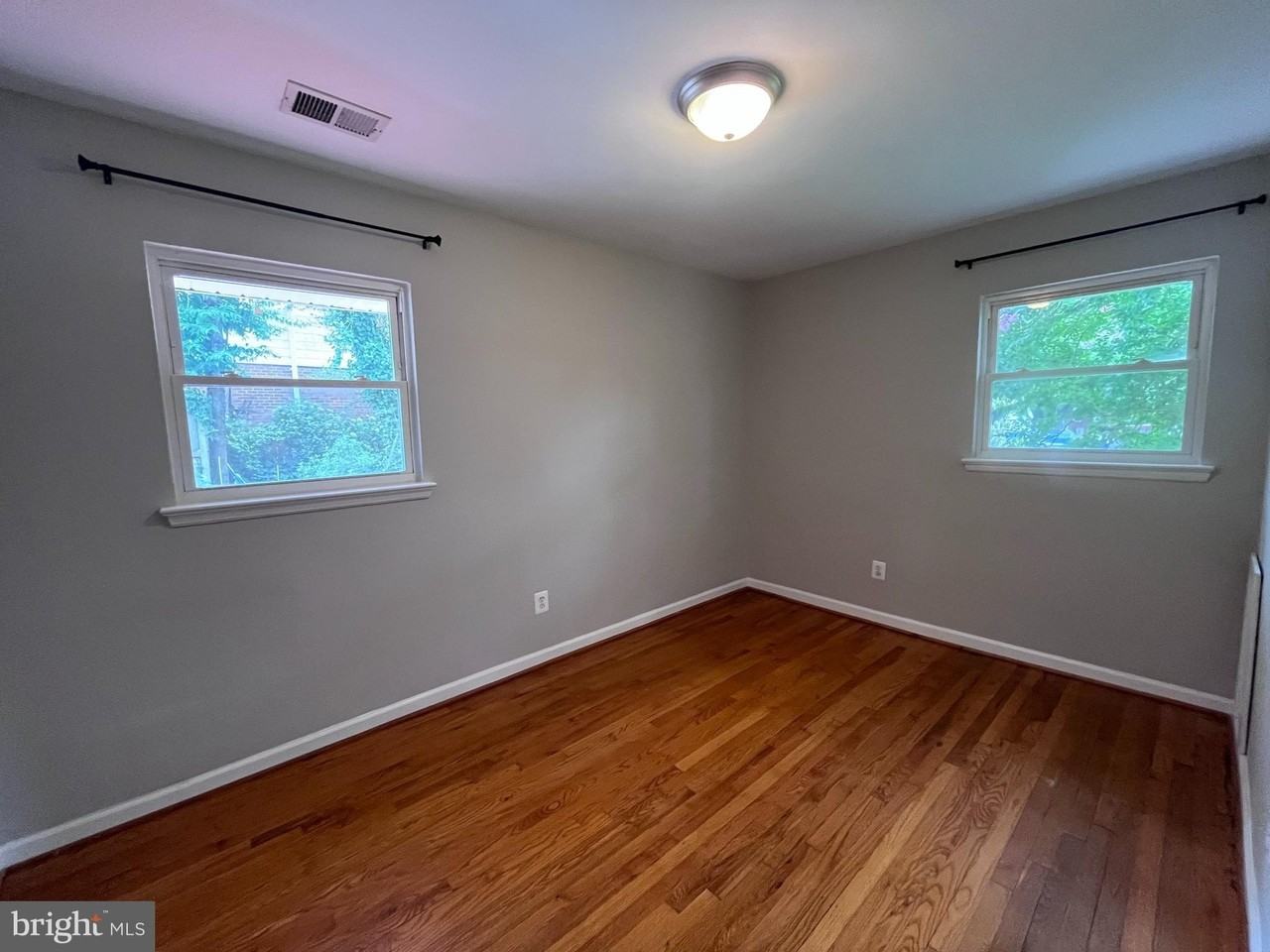 7021 Hickory Hill Rd - Photo 7 of 27