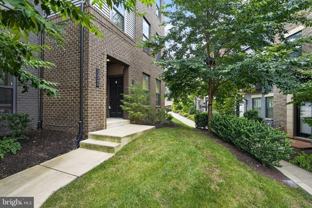 13246 Lake Woodland Way #5A - Photo 1 of 1