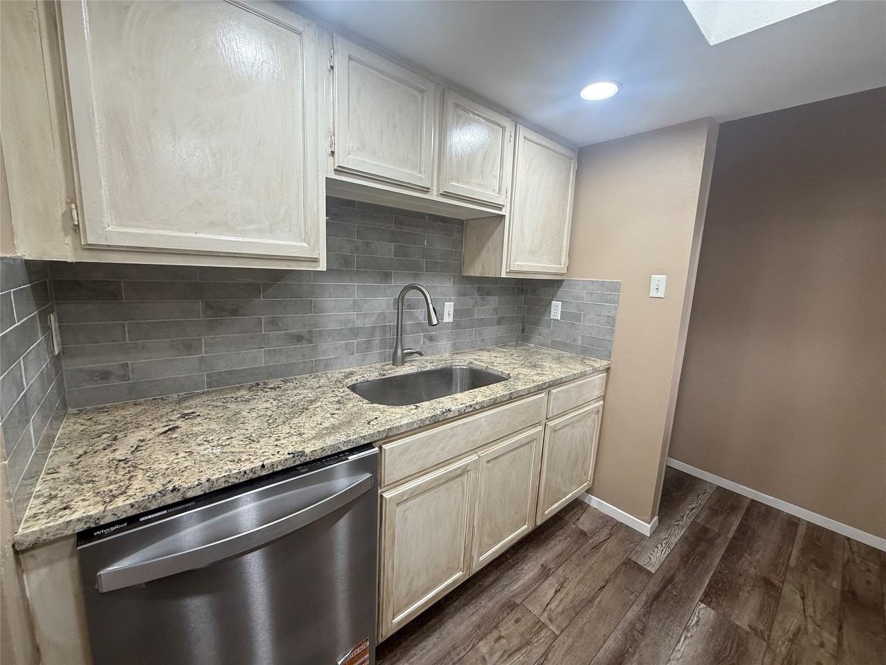 14777 Wunderlich Dr - Photo 5 of 21