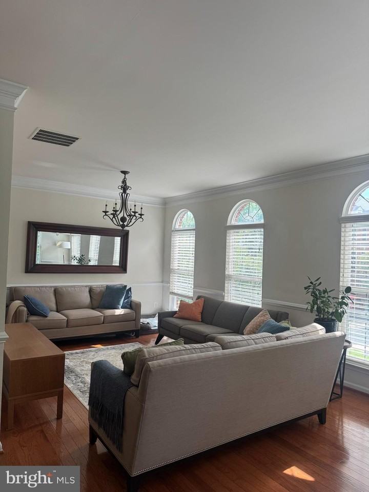 138 Ivy Hills Ter - Photo 3 of 22