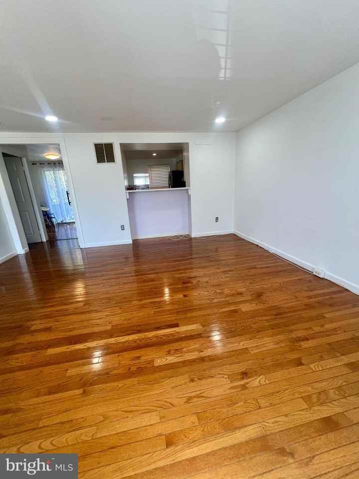 16851 Toms River Loop - Photo 5 of 43