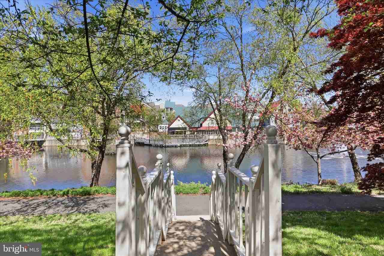 12845 Mill Brook Ct - Photo 3 of 50