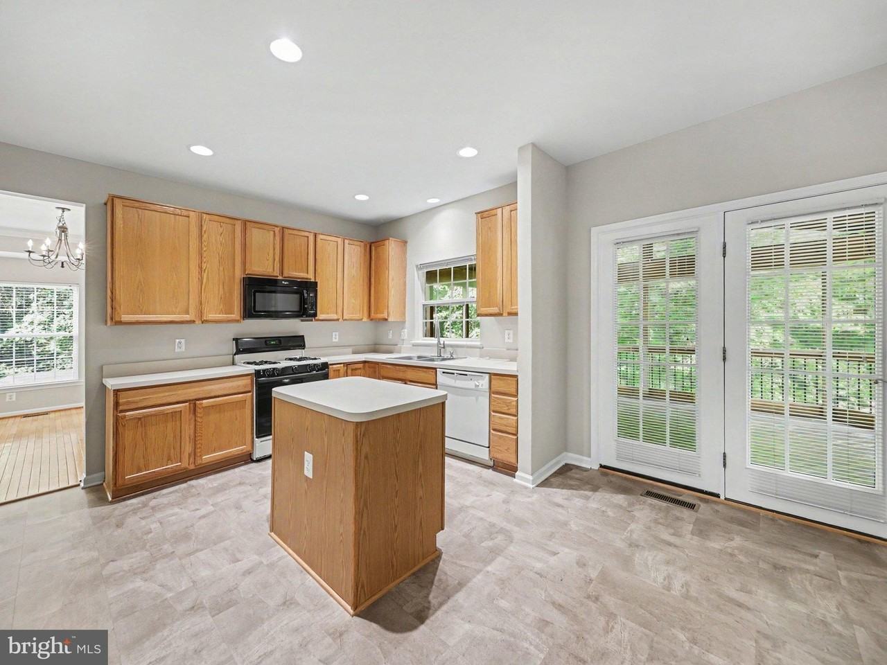 5641 Eppes Island Pl - Photo 5 of 25