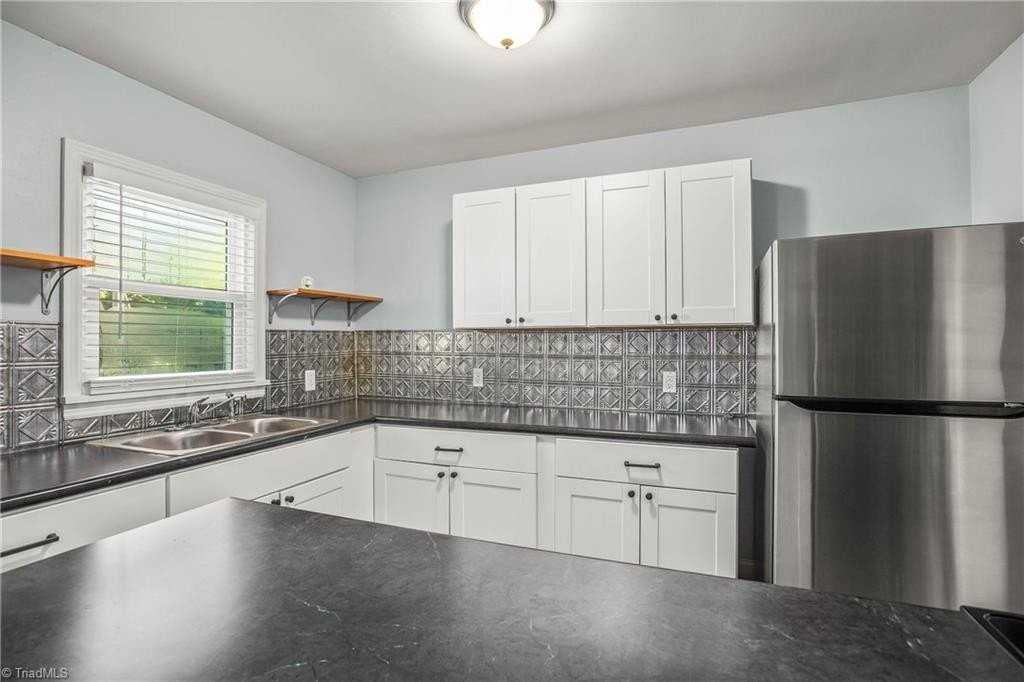 5038 Pinewood Dr #5044 - Photo 4 of 15
