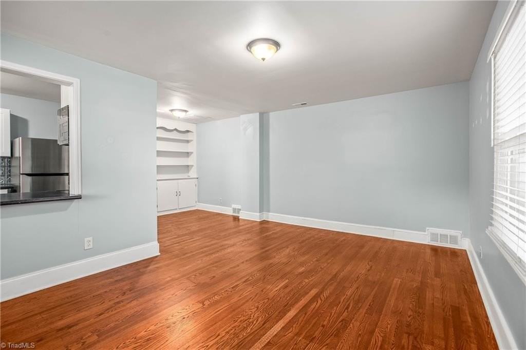 5038 Pinewood Dr #5044 - Photo 5 of 15