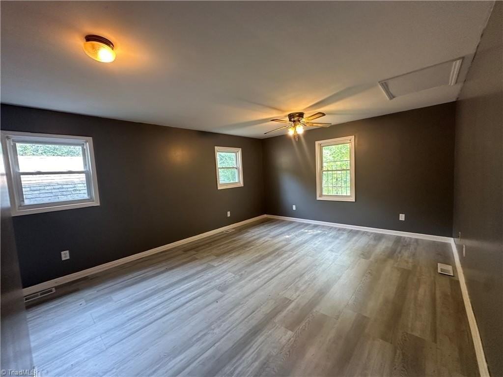 437 W 26th St - Photo 7 of 14