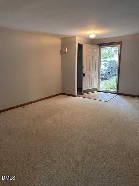 7334 Shellburne Dr - Photo 4 of 17
