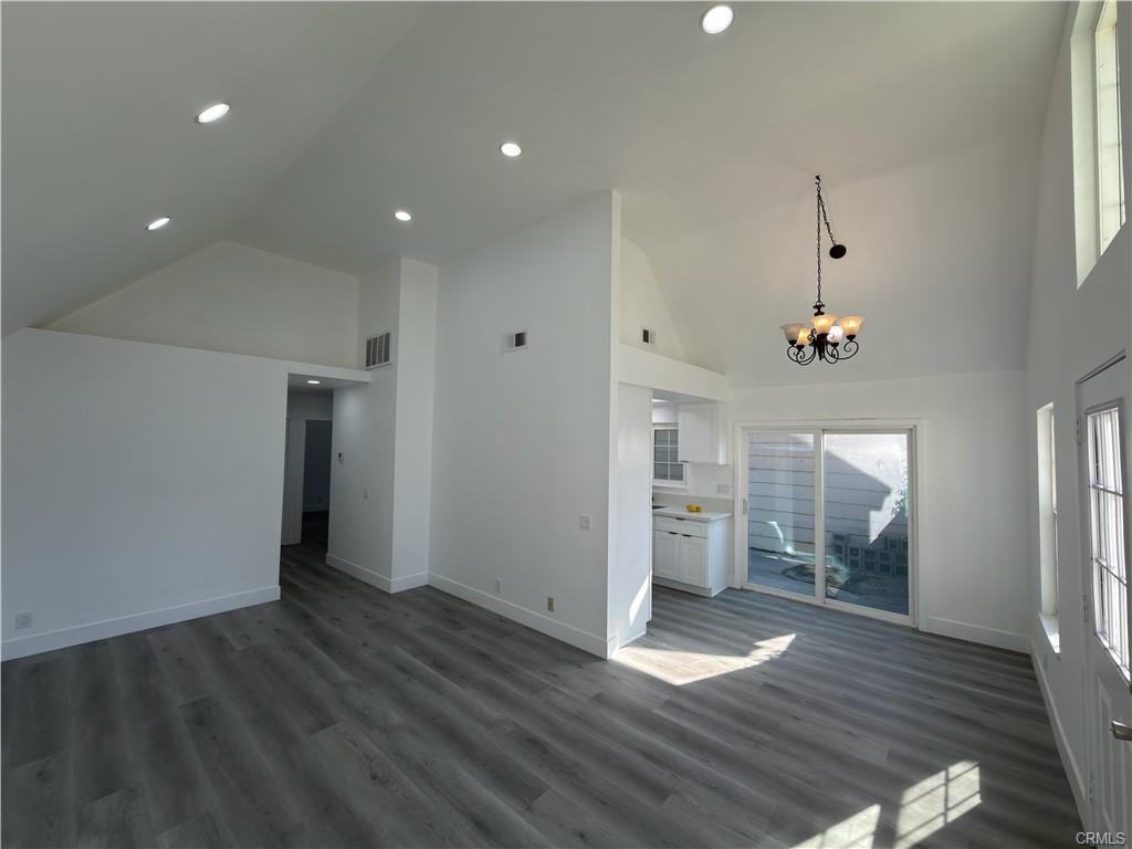14560 Woodland Dr - Photo 3 of 11