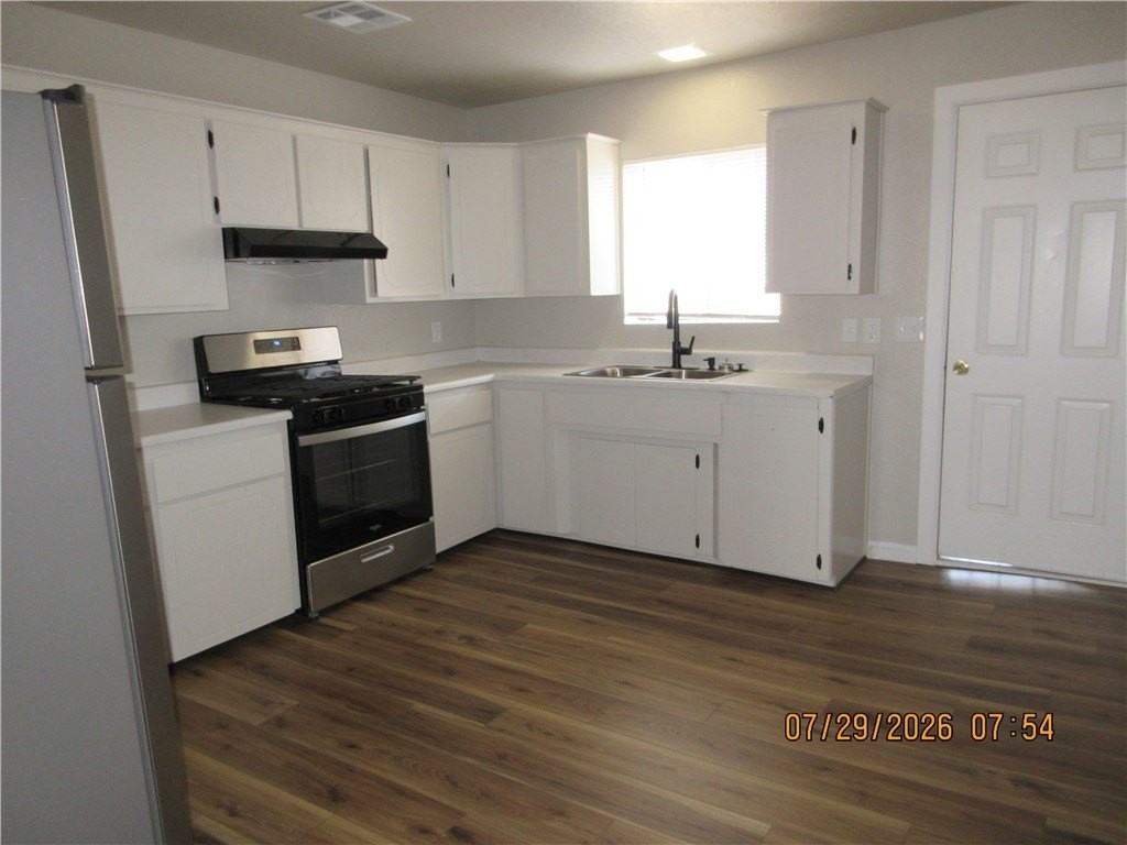 1755 E Gordon Dr - Photo 3 of 7