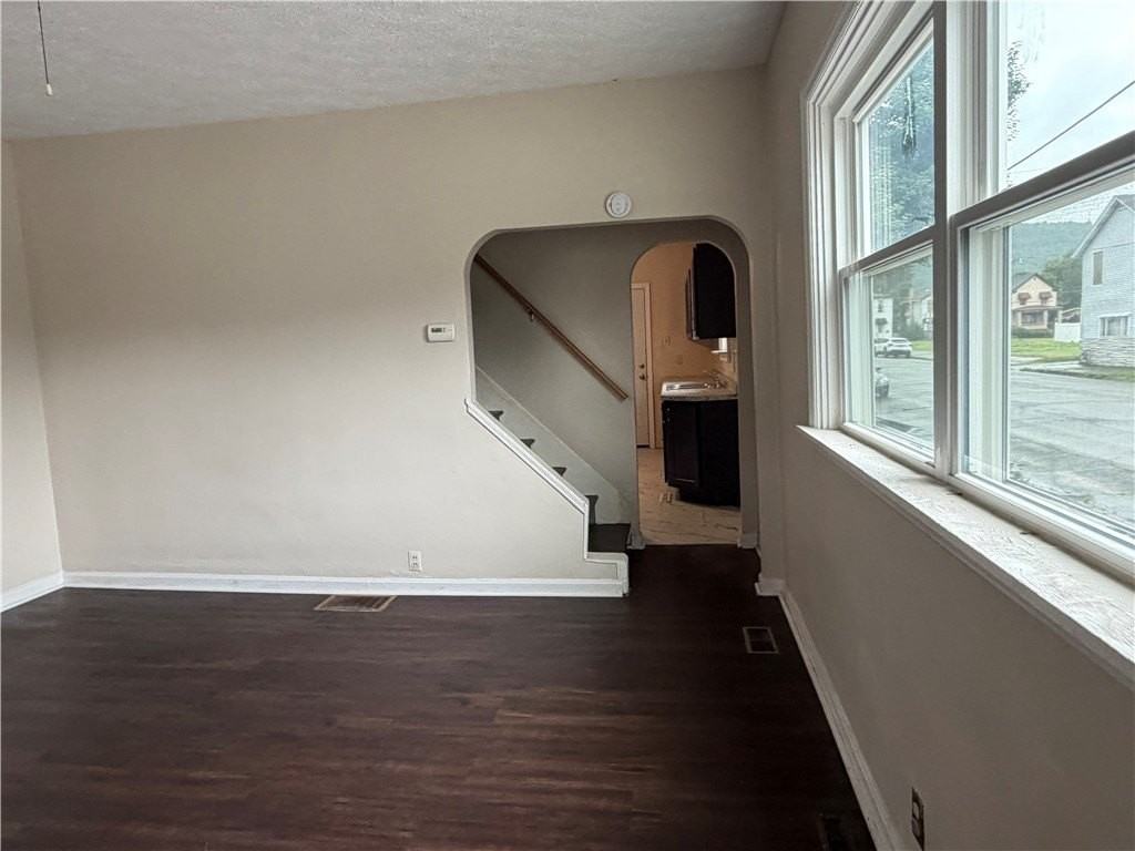 1700 5th Ave - Photo 3 of 13
