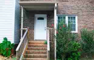 featured image of 911 Georgetown St