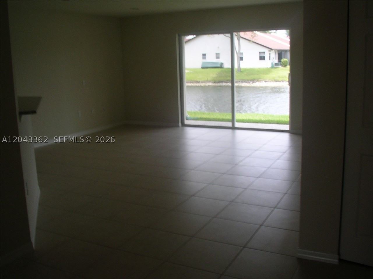 9247 Chambers St - Photo 4 of 12