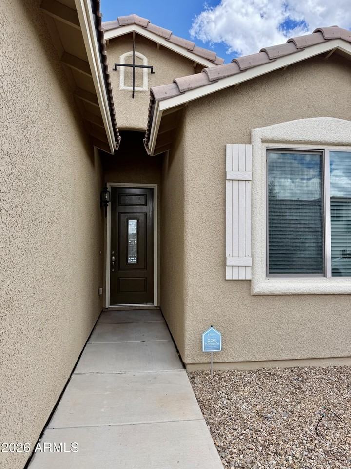 1169 Barnes Dr - Photo 4 of 47