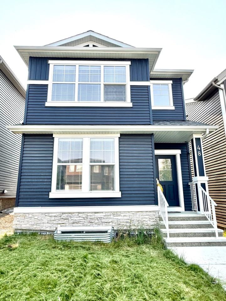 48 Ambleside Cres Nw - Photo 2 of 28