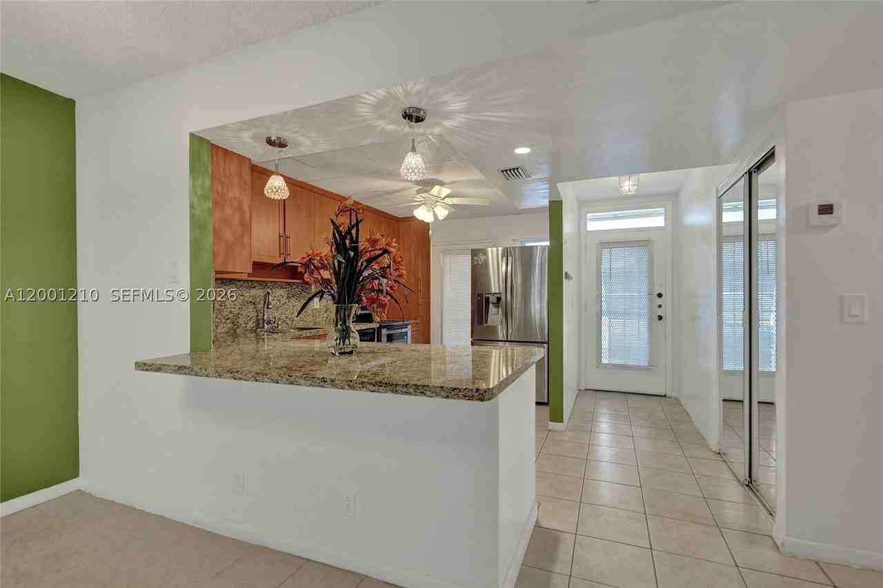 3051 Nw 46th Ave #101 - Photo 6 of 38