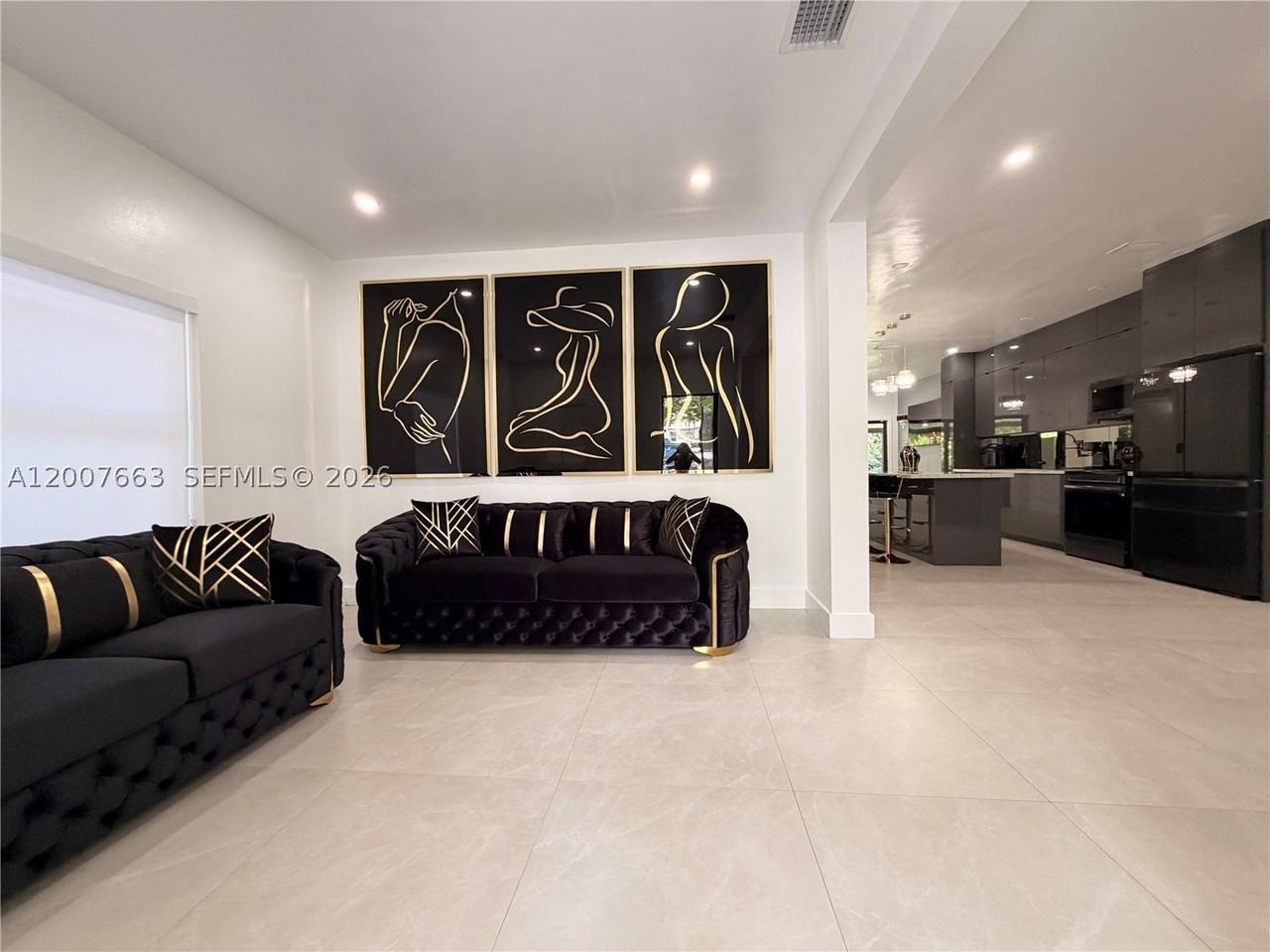 86 Nw 4th St - Photo 2 of 22