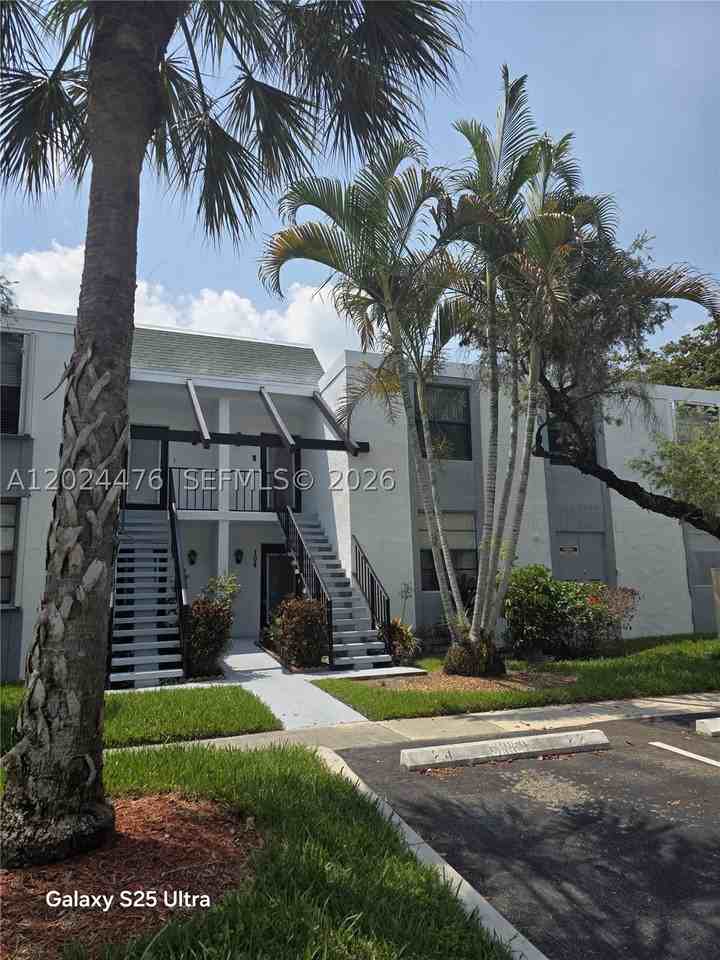 7396 Nw 18th St #104 - Photo 3 of 27