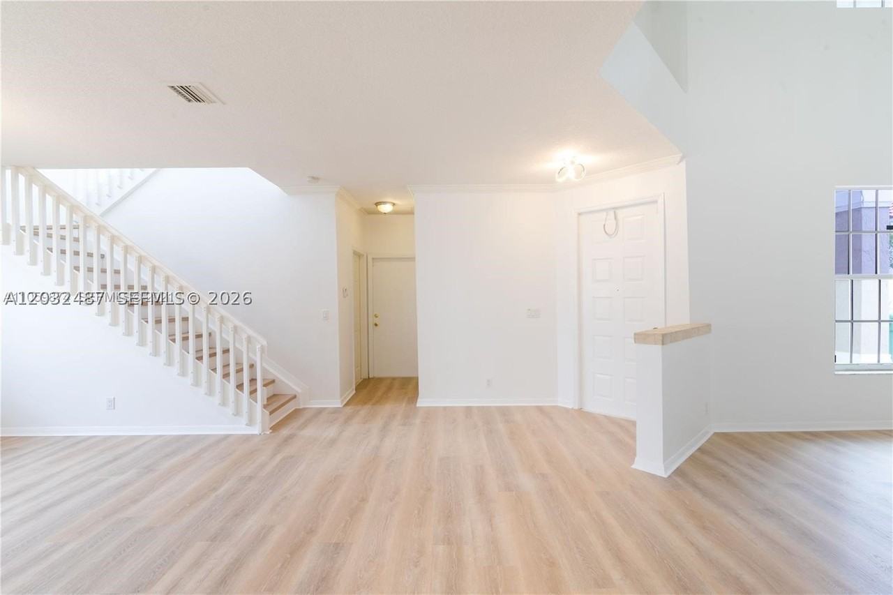 16236 Nw 18th St - Photo 2 of 16