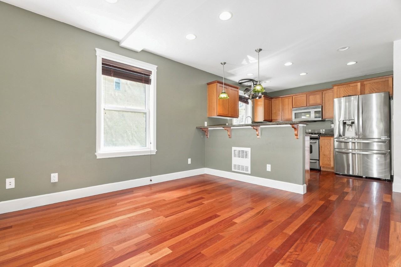 1416 Nw 60th St #A - Photo 4 of 15