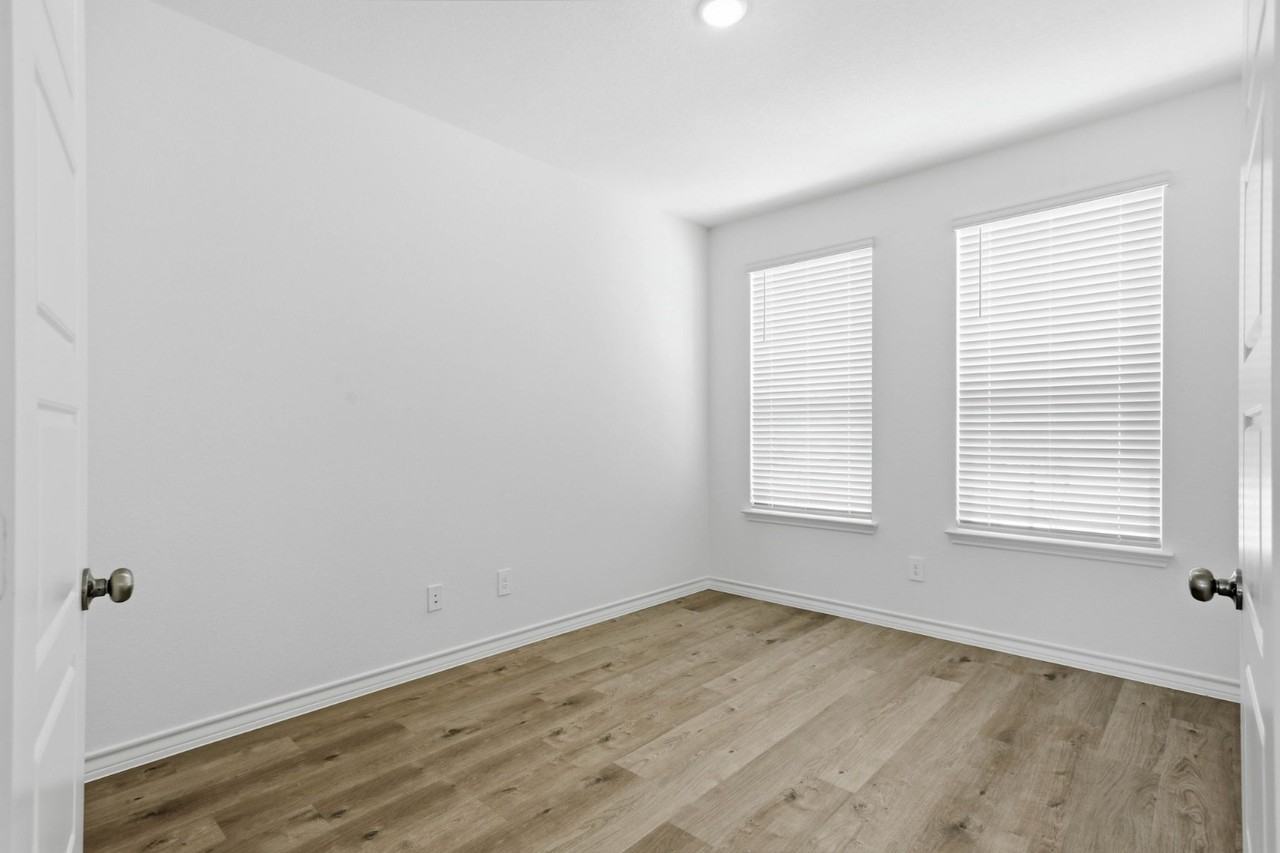 12256 Vaquera Bnd - Photo 5 of 34