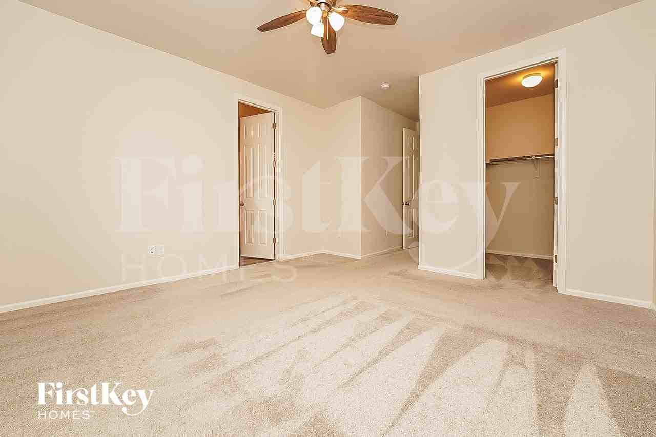 9842 Reunion Pkwy - Photo 7 of 15
