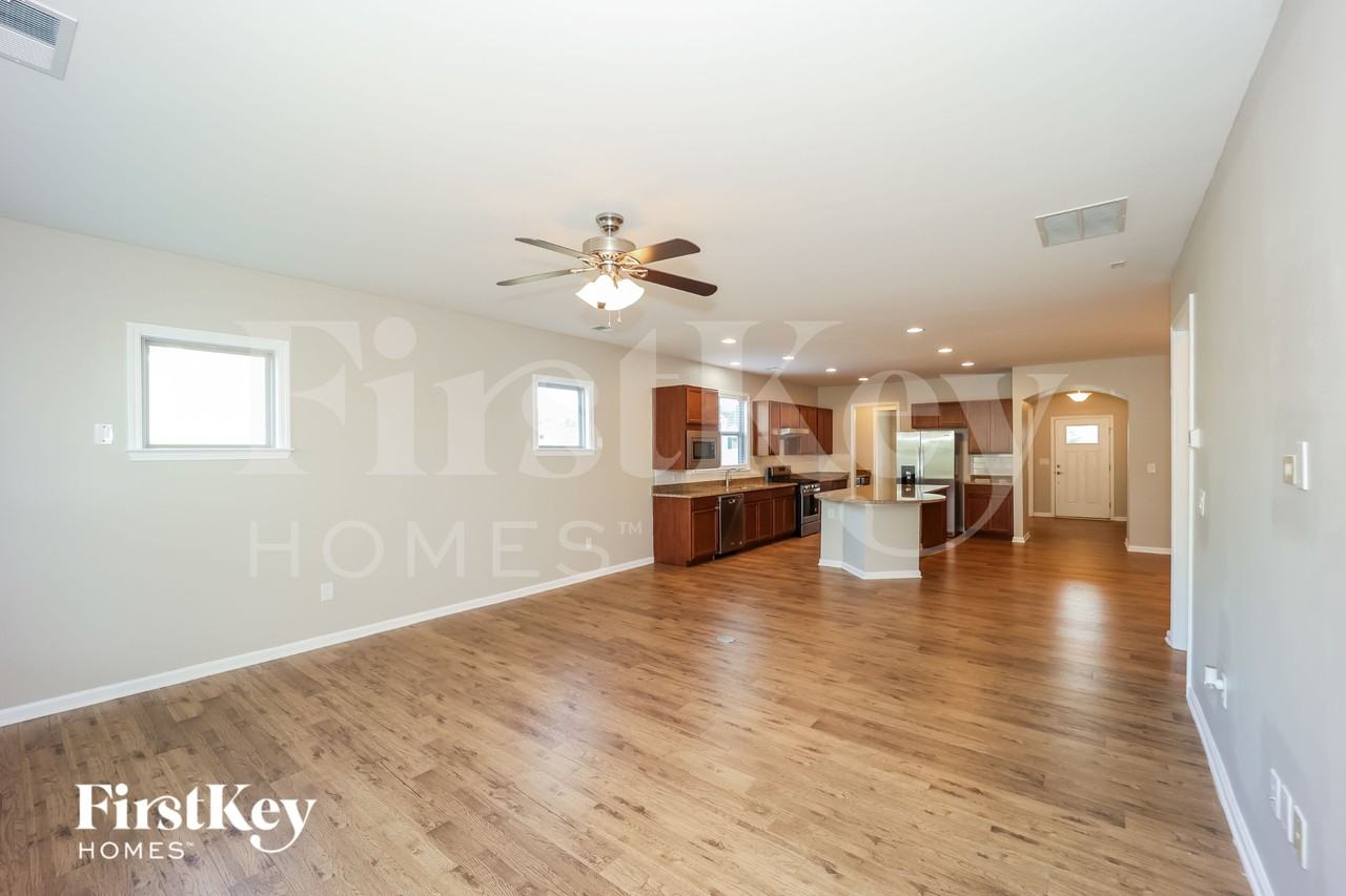 206 Florence Rd - Photo 5 of 18