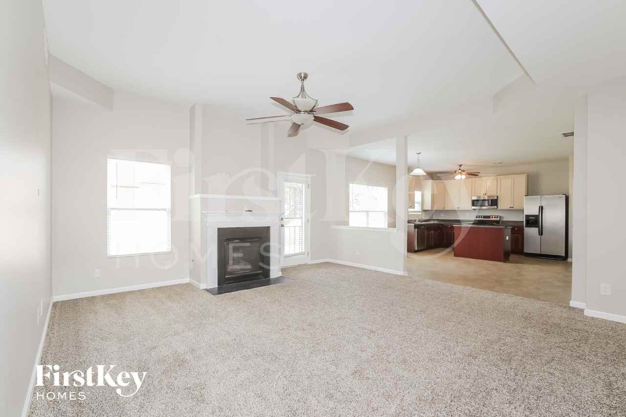 7007 Annie Walk - Photo 2 of 18