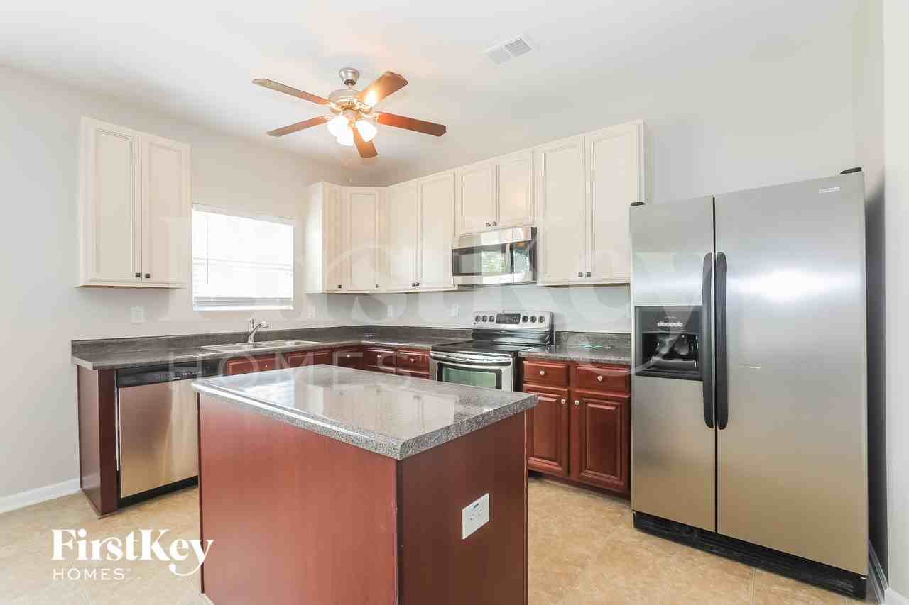 7007 Annie Walk - Photo 4 of 18