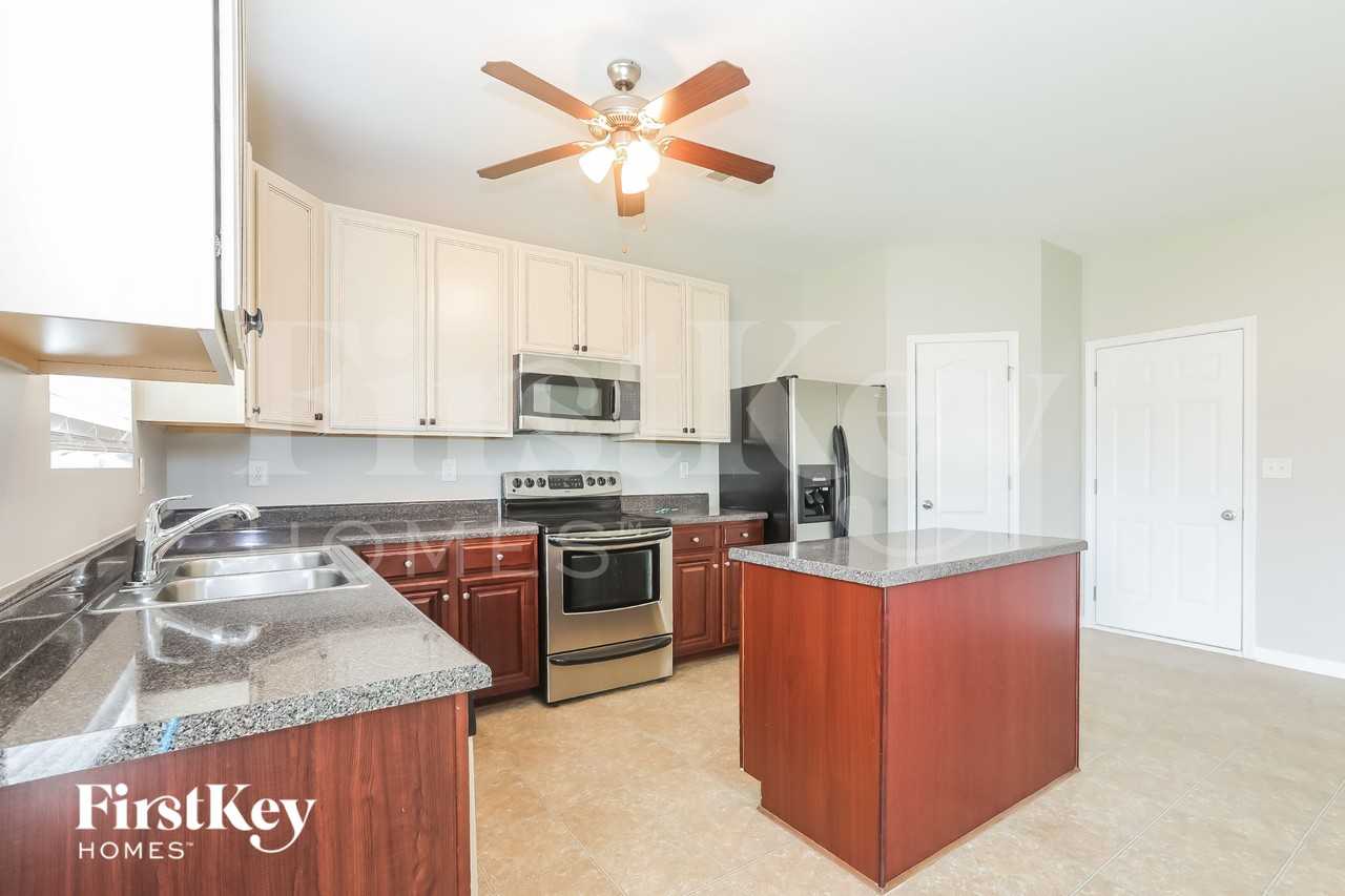 7007 Annie Walk - Photo 5 of 18