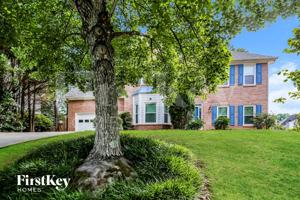 featured image of 3215 Maple Terrace Dr