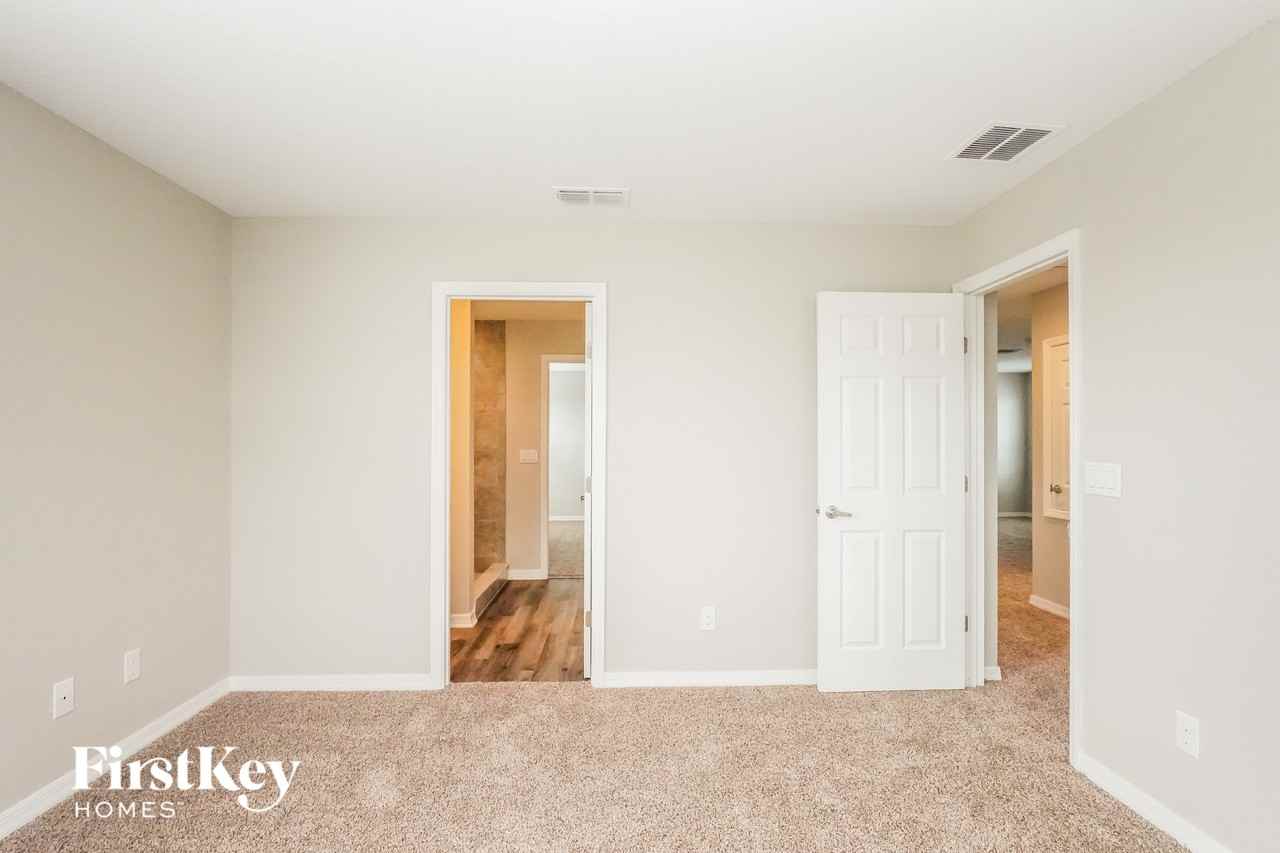 2898 Harlow Ave - Photo 6 of 15