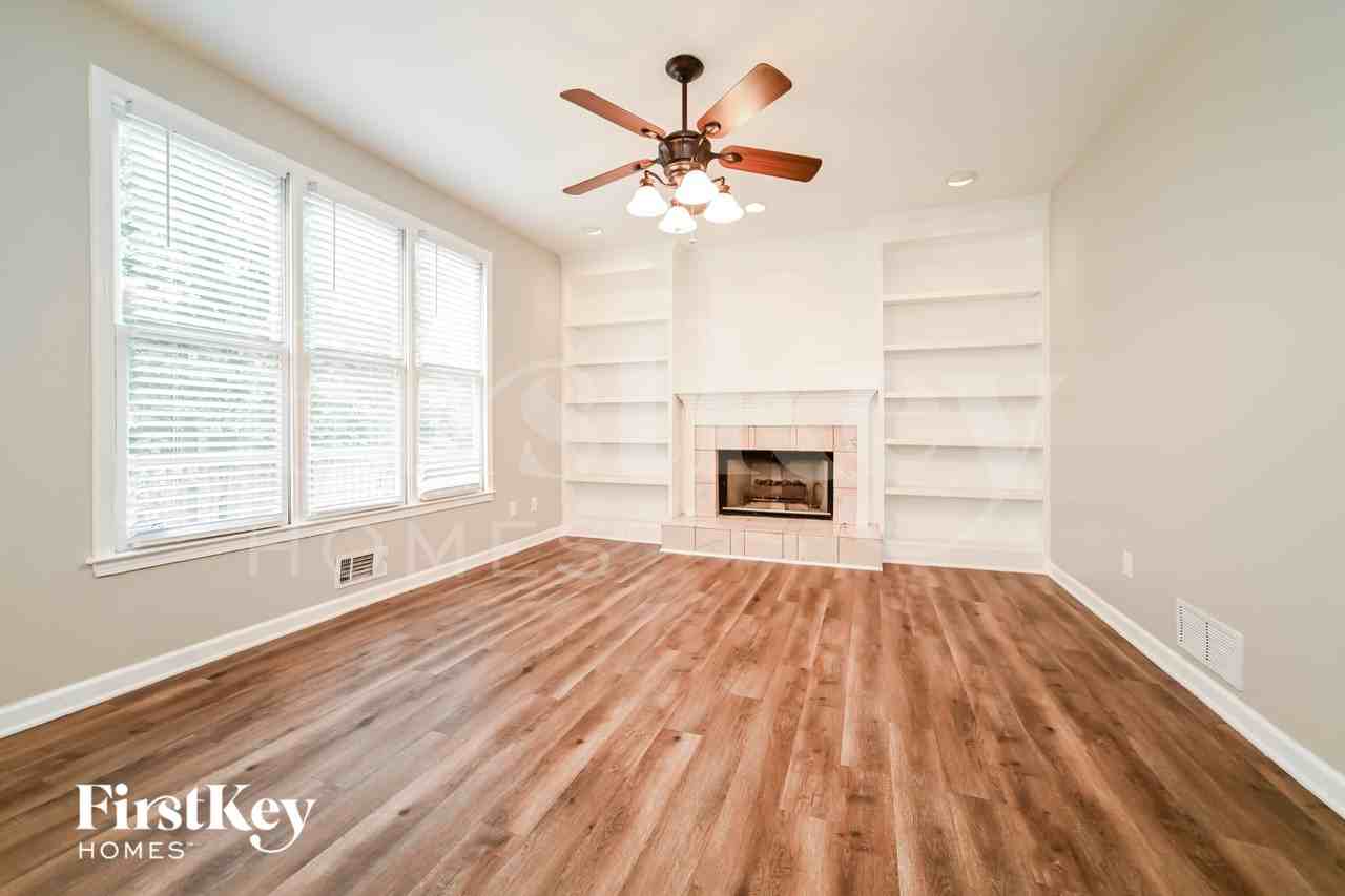 110 Westbrook Way - Photo 2 of 18
