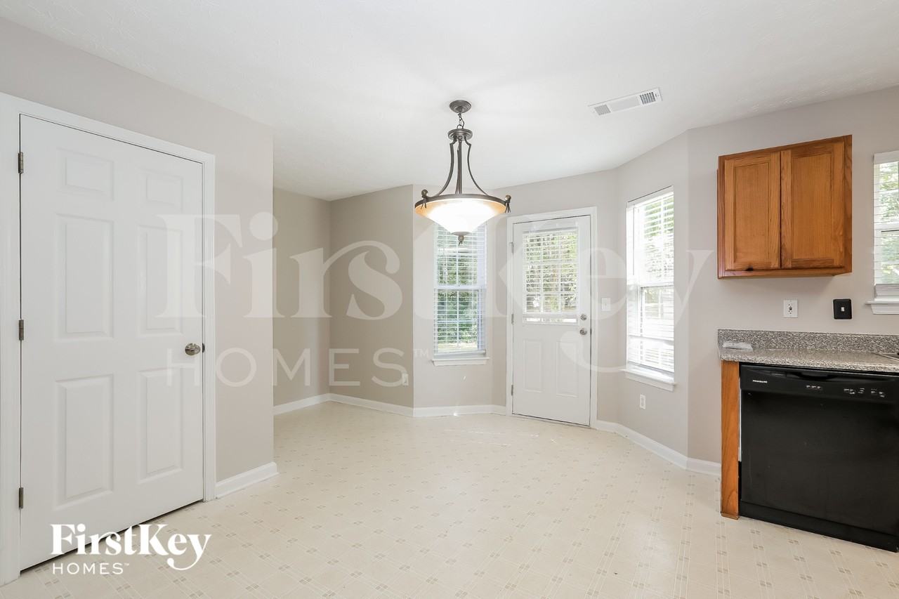 7008 Setters Way - Photo 5 of 18