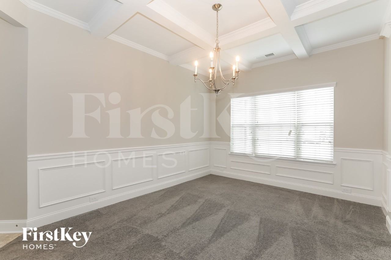 2115 Farmdale Ct - Photo 3 of 15