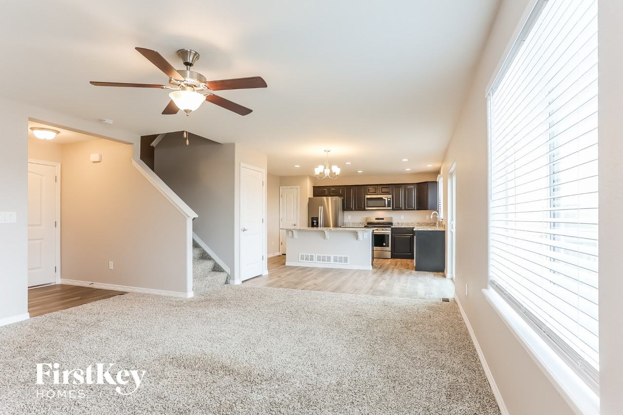 11145 Rockcastle Dr - Photo 4 of 15