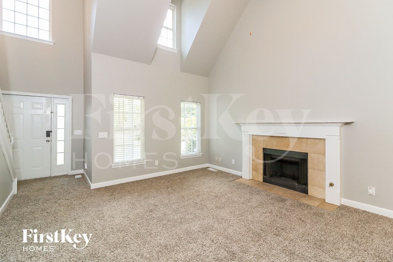 2630 Argo Dr Se - Photo 3 of 18
