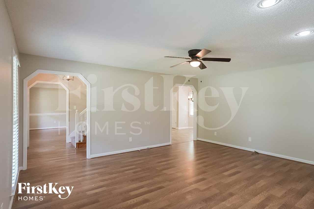 174 Somerset Ln - Photo 5 of 18
