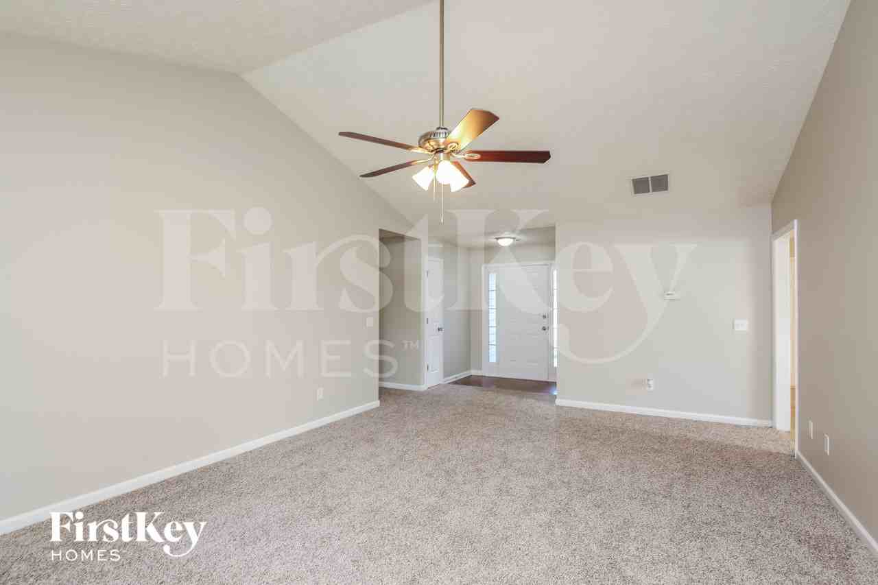 1500 Summer Lake Ter - Photo 2 of 18