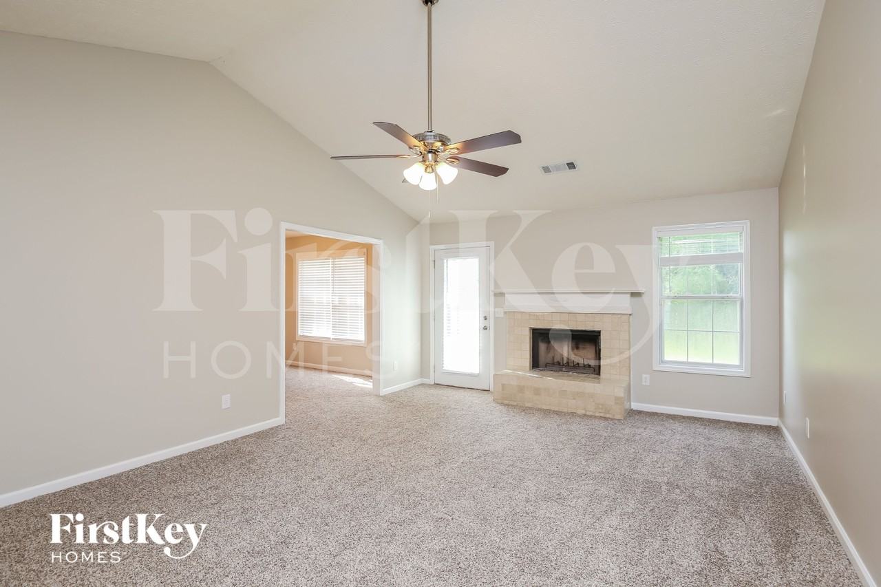 1500 Summer Lake Ter - Photo 4 of 18
