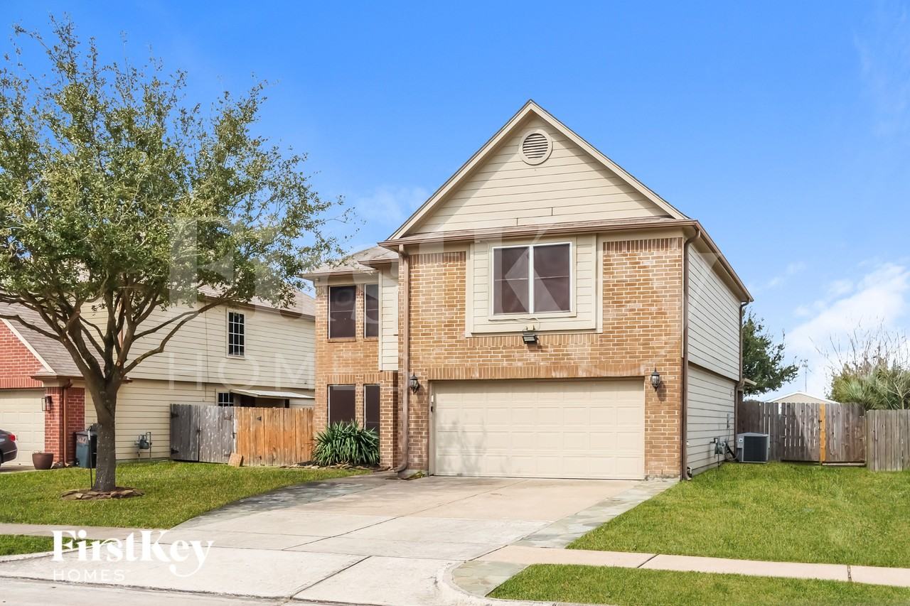 5631 Cinnamon Lake Dr - Photo 2 of 15