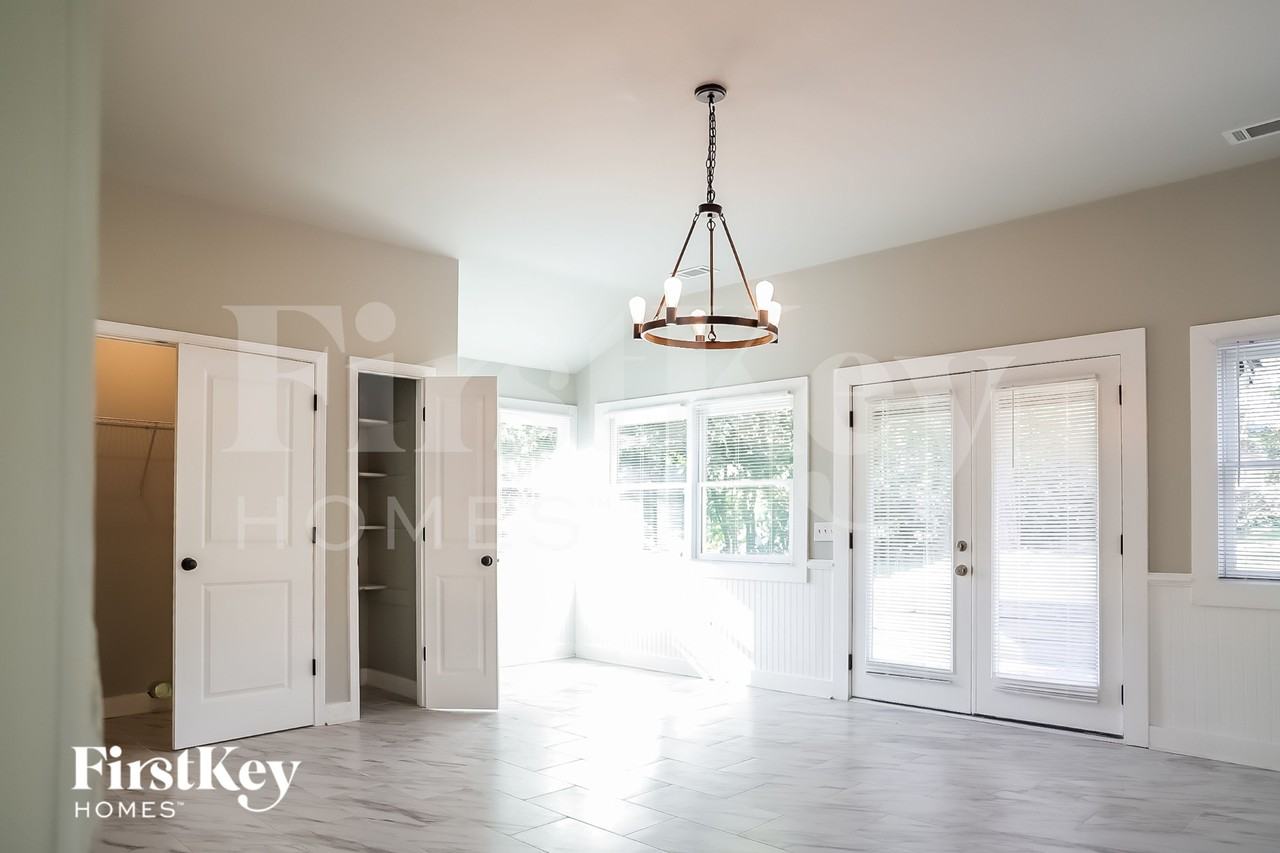 2207 Freydale Rd Se - Photo 4 of 18