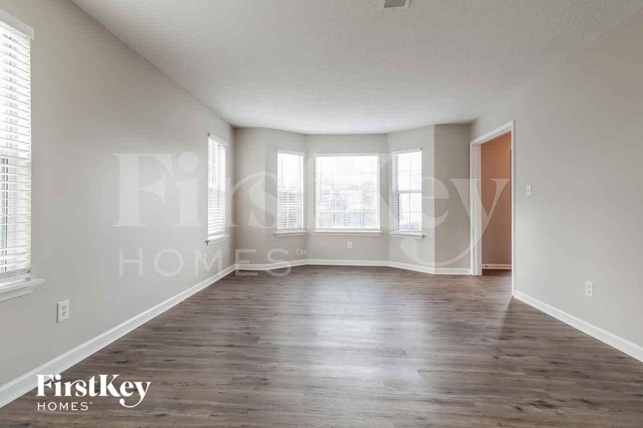 3217 Ivy Lake Ct - Photo 7 of 18