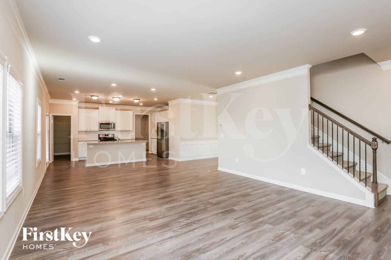 193 Creekside Bluff Way - Photo 6 of 18